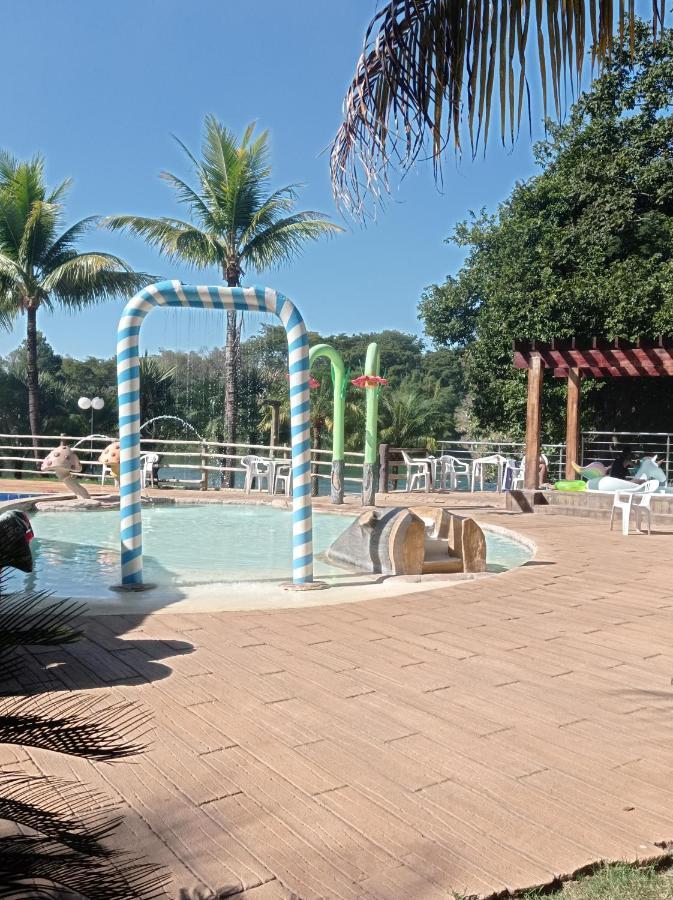 Flat No Pontal Do Lago Caldas Novas Luaran gambar